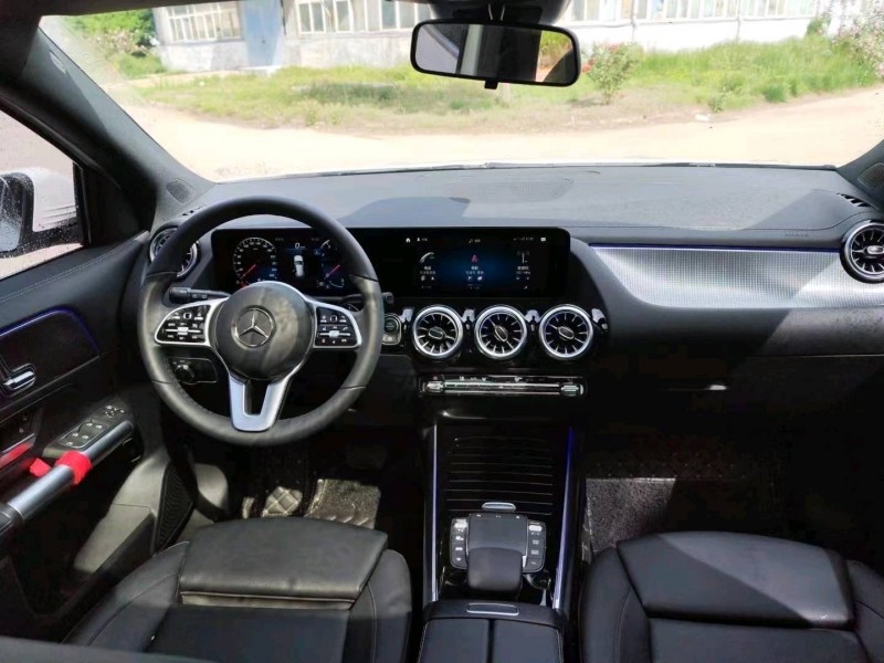 青岛22年奔驰GLA5