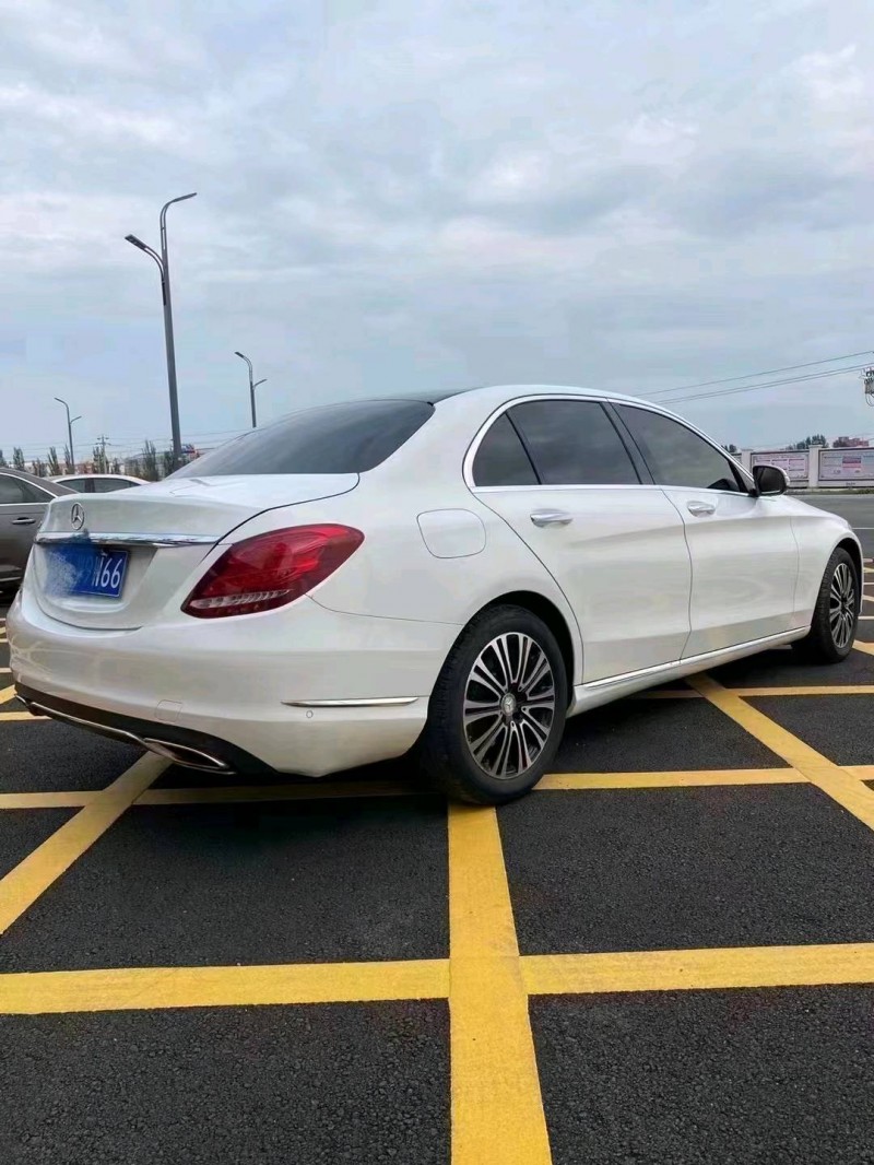 唐山16年奔驰C7