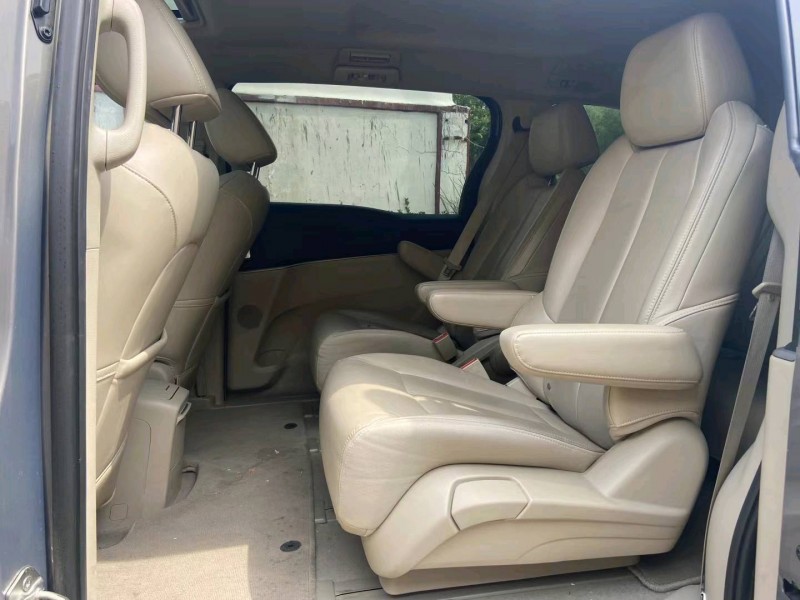 青岛19年别克GL84