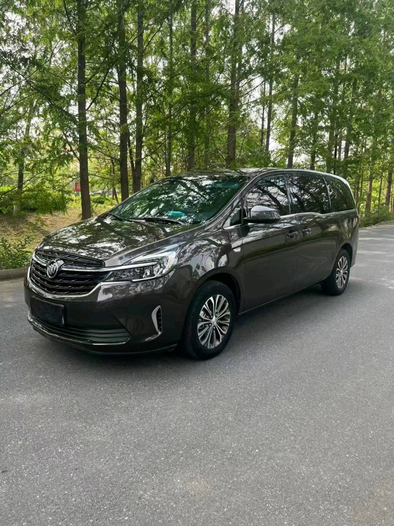 徐州21年别克GL83