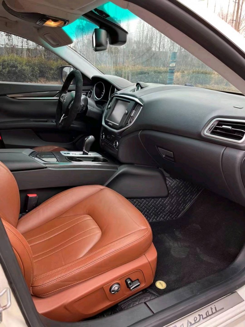 徐州16年玛莎拉蒂Ghibli5