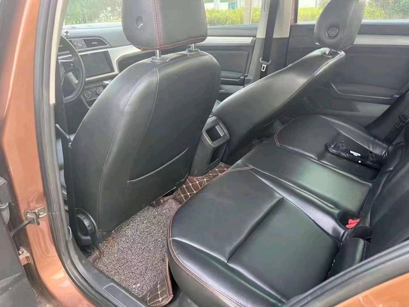 济南16年大众凌渡6