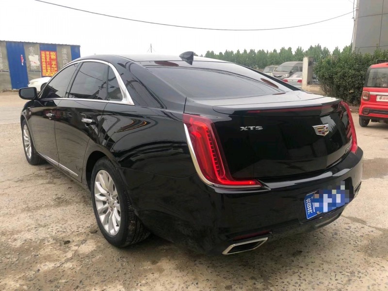 保定19年凯迪拉克XTS8