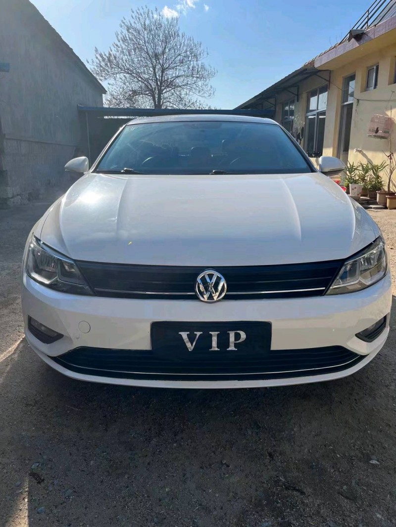 济南18年大众凌渡1