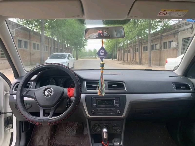 保定17年大众朗逸6