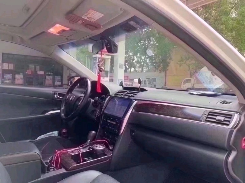 菏泽17年丰田凯美瑞4
