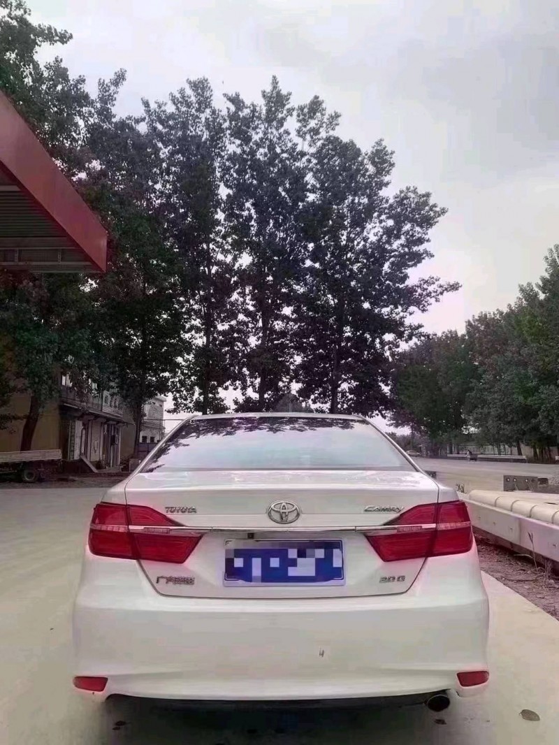 菏泽17年丰田凯美瑞7