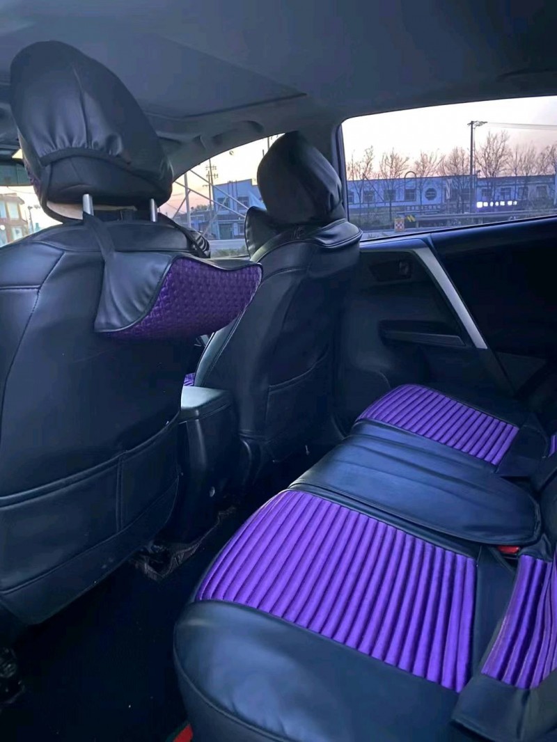 济南19年丰田RAV44