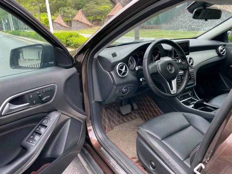 深圳16年奔驰GLA4