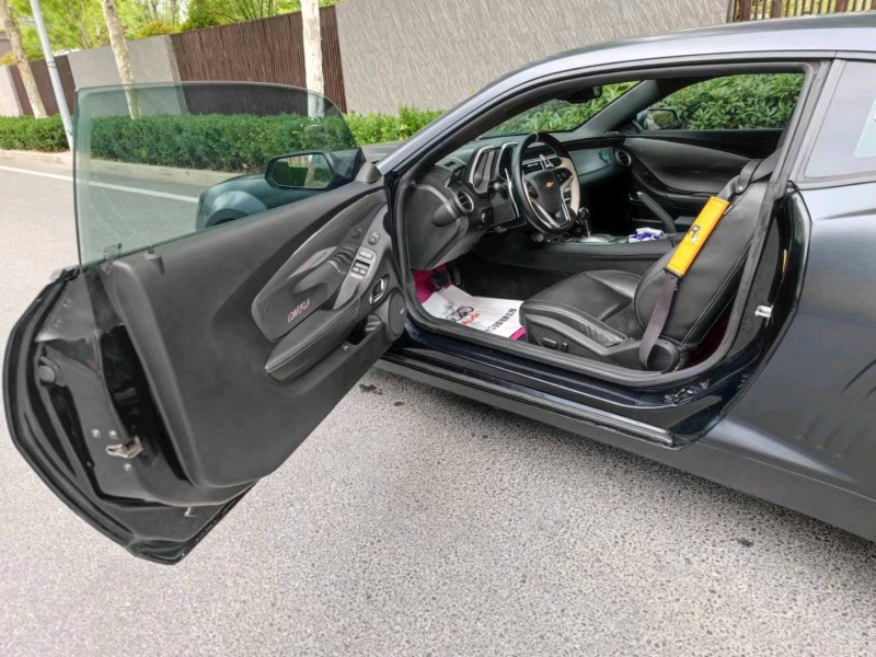 济南14年雪佛兰科迈罗2