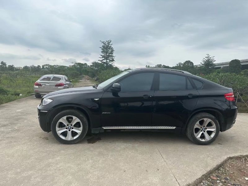 中山11年宝马X63