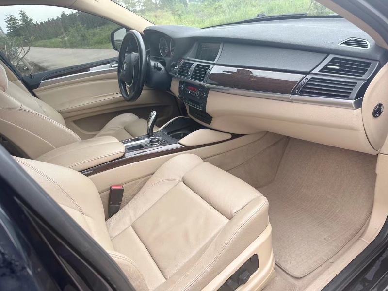 中山11年宝马X66