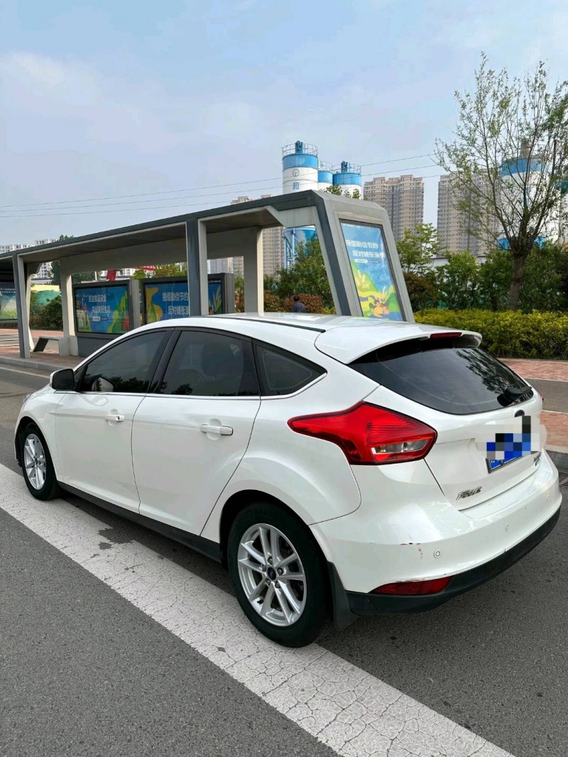 枣庄16年福特福克斯4