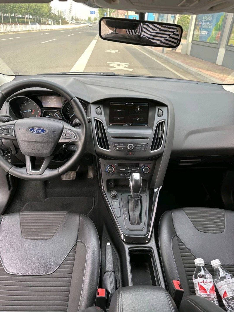 枣庄16年福特福克斯5