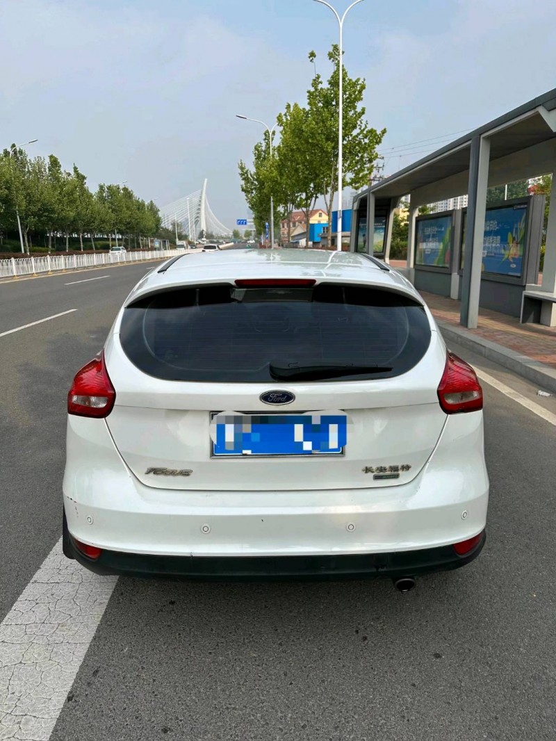 枣庄16年福特福克斯7