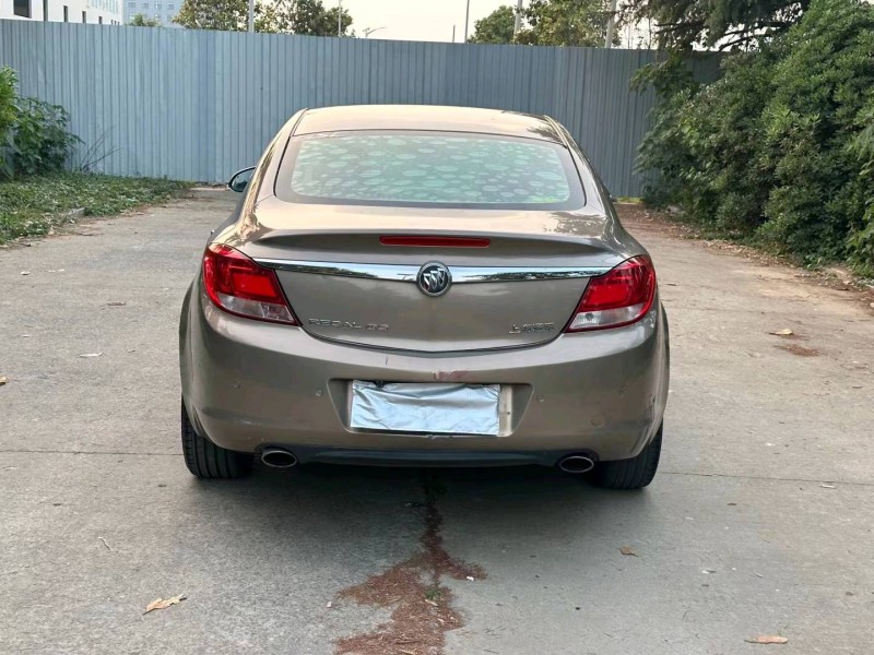 徐州13年别克君威9