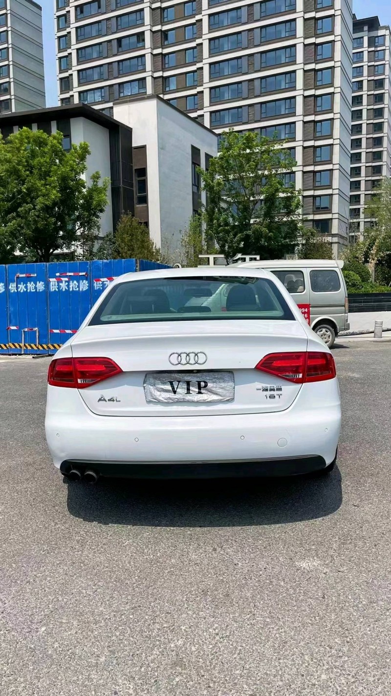 廊坊11年奥迪A4L9