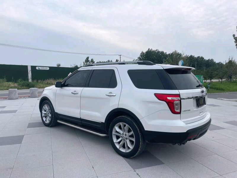 宿迁14年福特探险者7