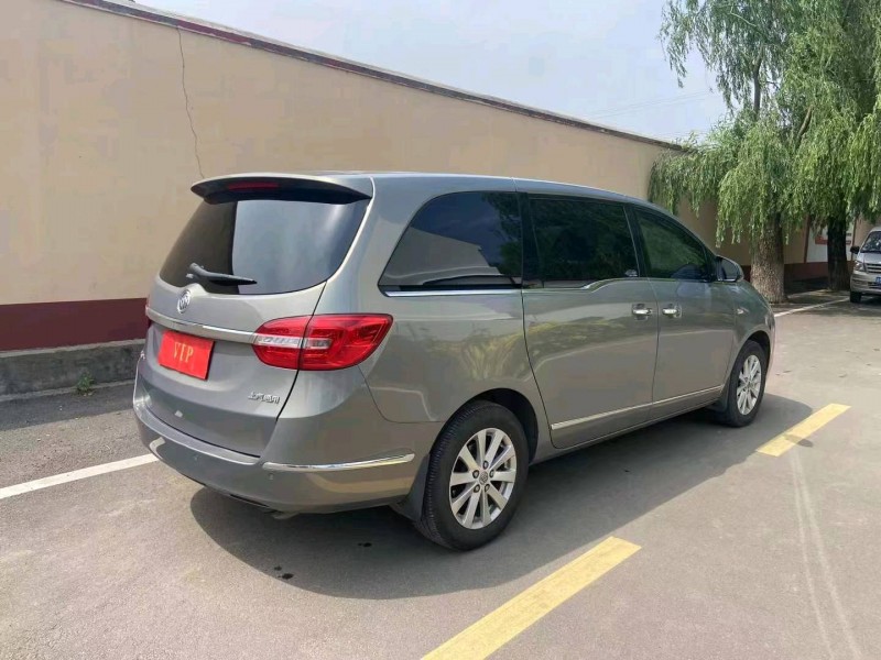 青岛19年别克GL84