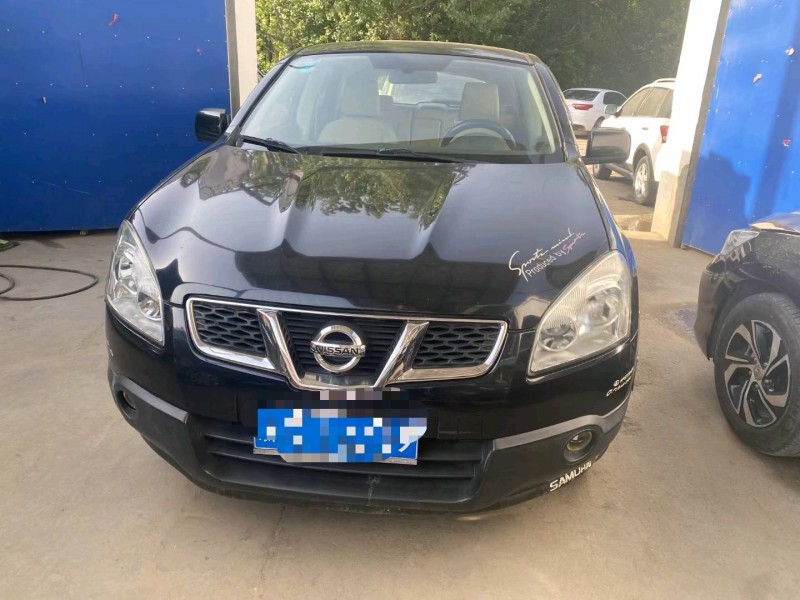 保定11年日产逍客1