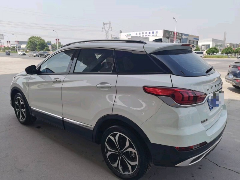 保定21年北汽绅宝智行8