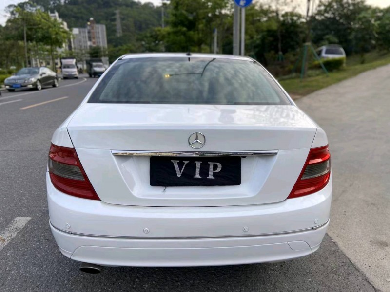广州10年奔驰C6