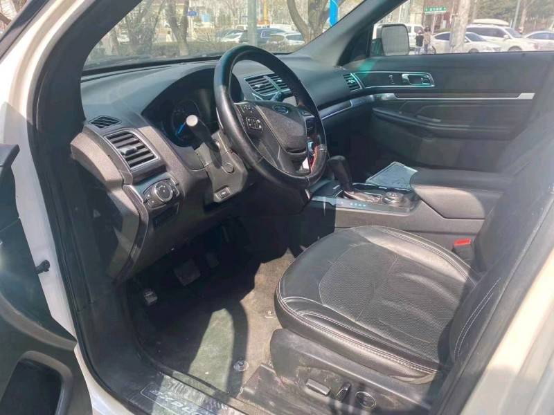 沈阳17年福特探险者8