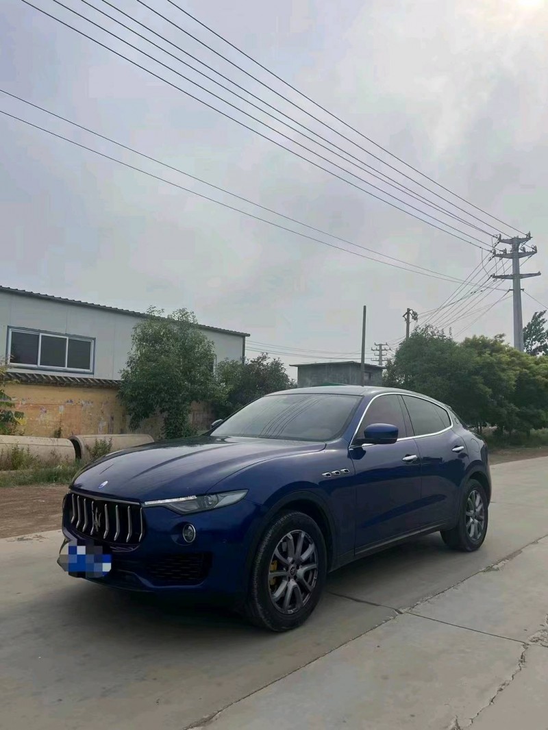 菏泽20年玛莎拉蒂Levante2