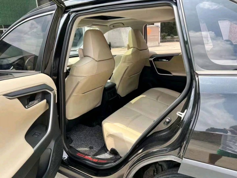 深圳20年丰田RAV4荣放5