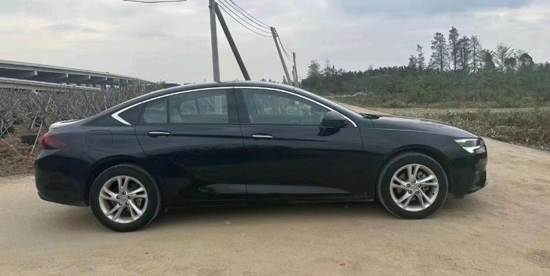 深圳22年别克君威3