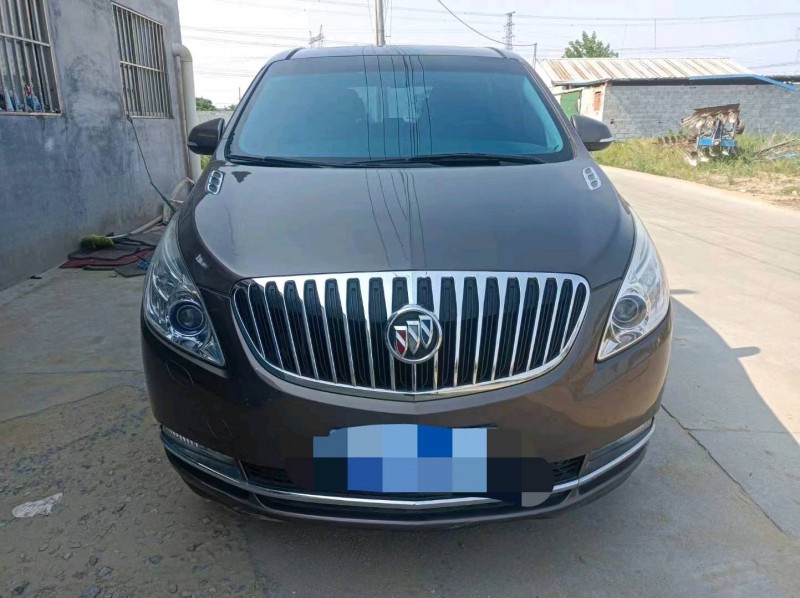 青岛12年别克GL81