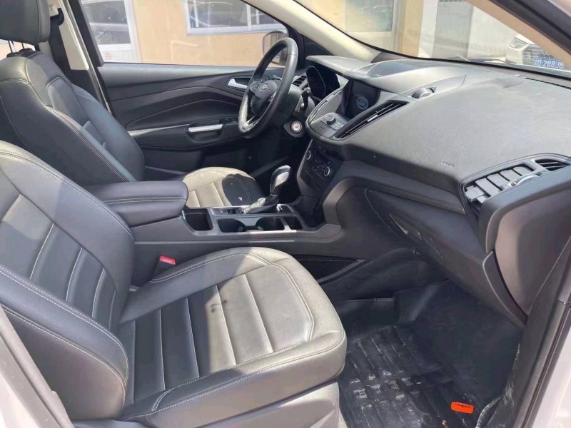 青岛20年福特翼虎9