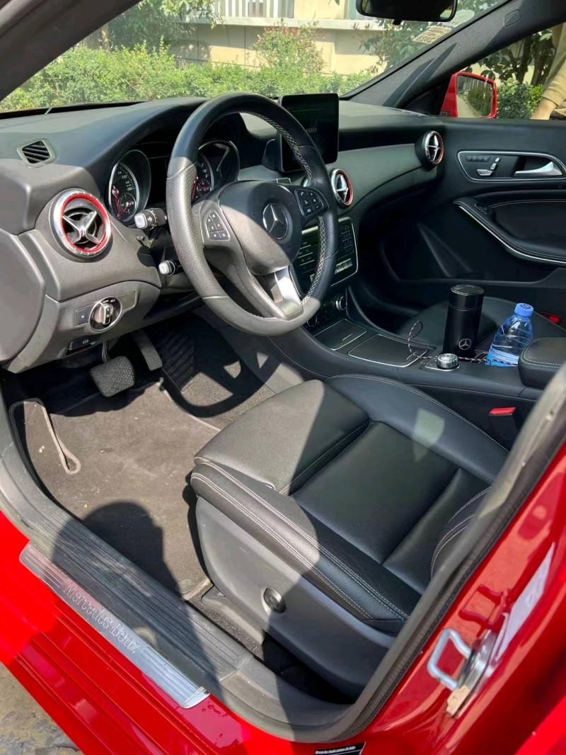 青岛17年奔驰CLA4