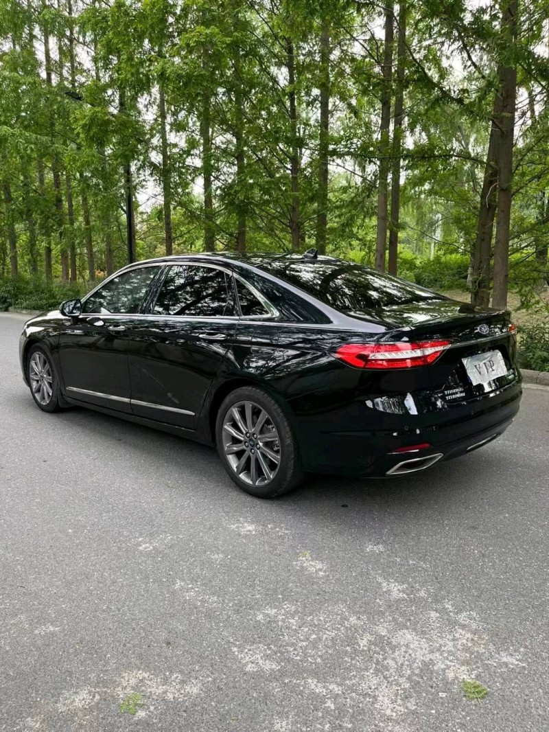 徐州20年福特金牛座4