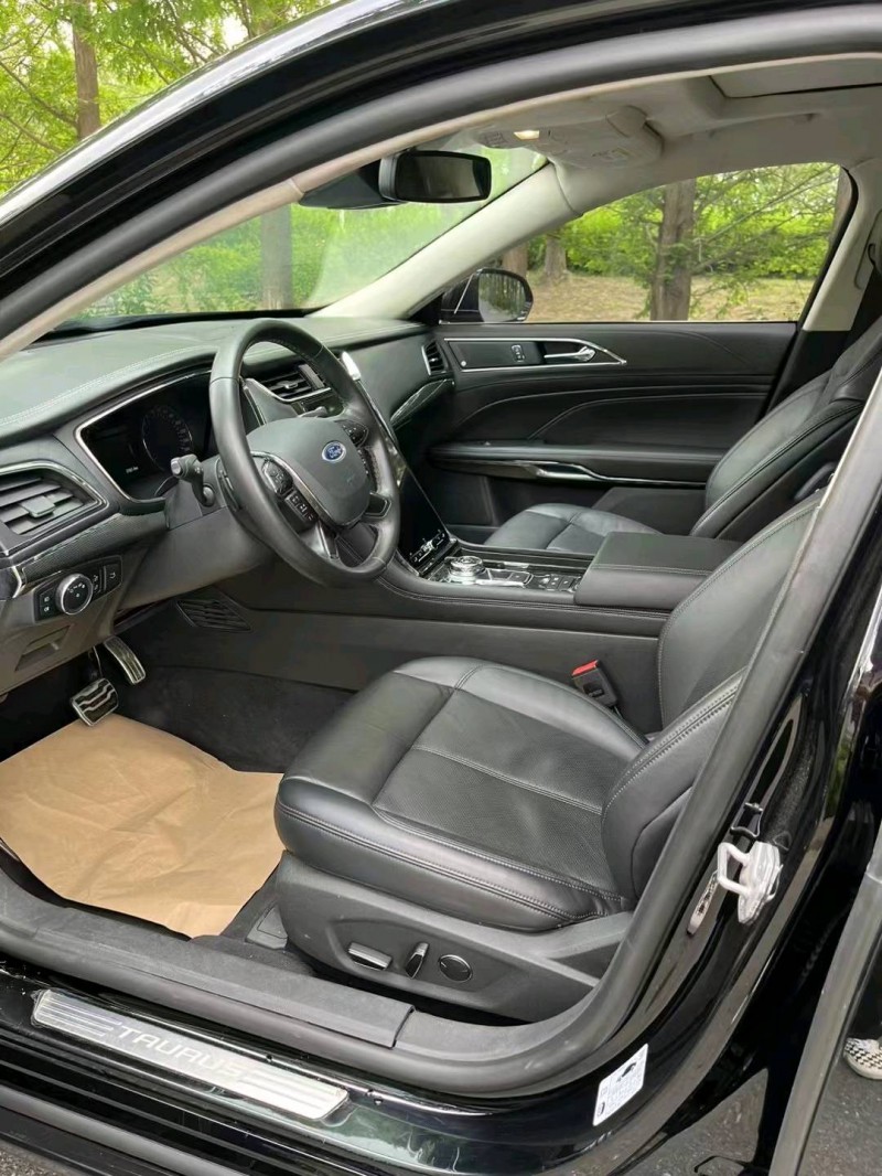 徐州20年福特金牛座7