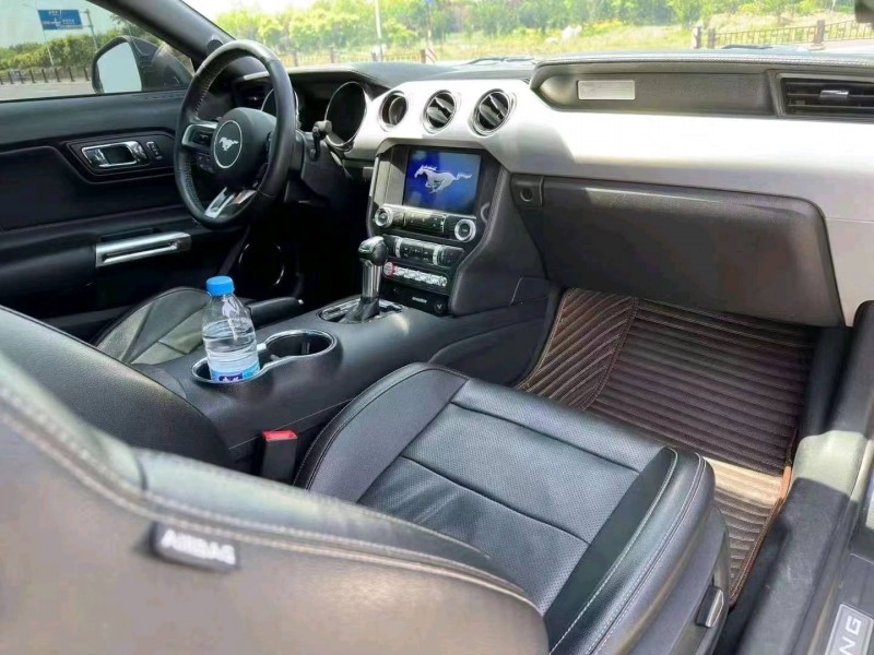 青岛17年福特野马7