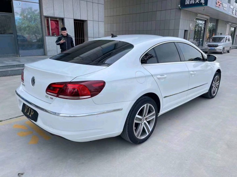 青岛13年大众CC8