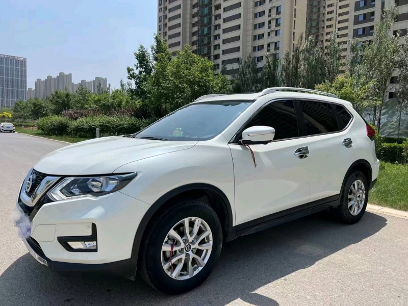 保定22年日产奇骏3