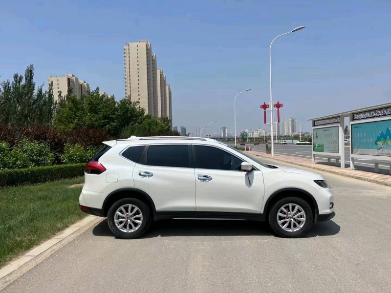 保定22年日产奇骏6