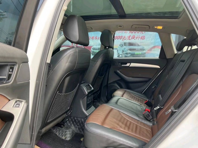 保定15年奥迪Q58