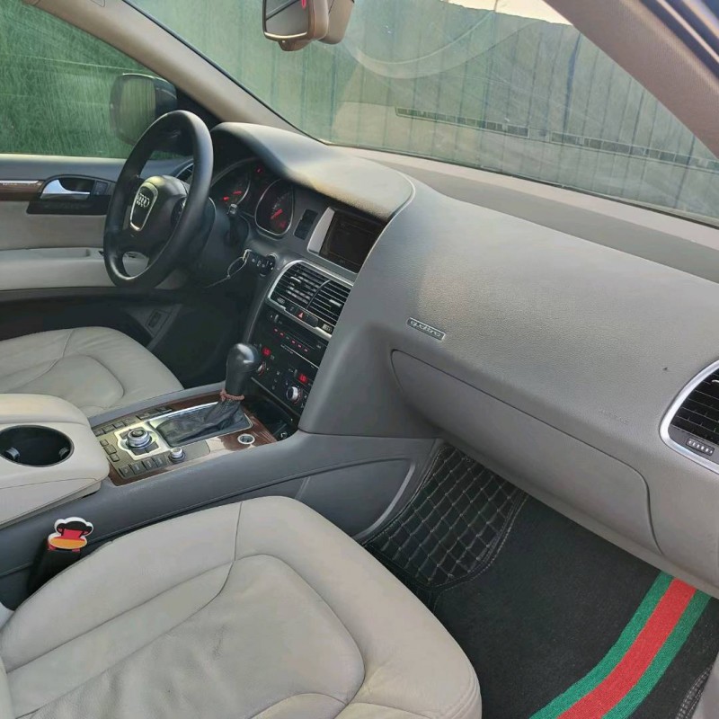 济南09年奥迪Q77