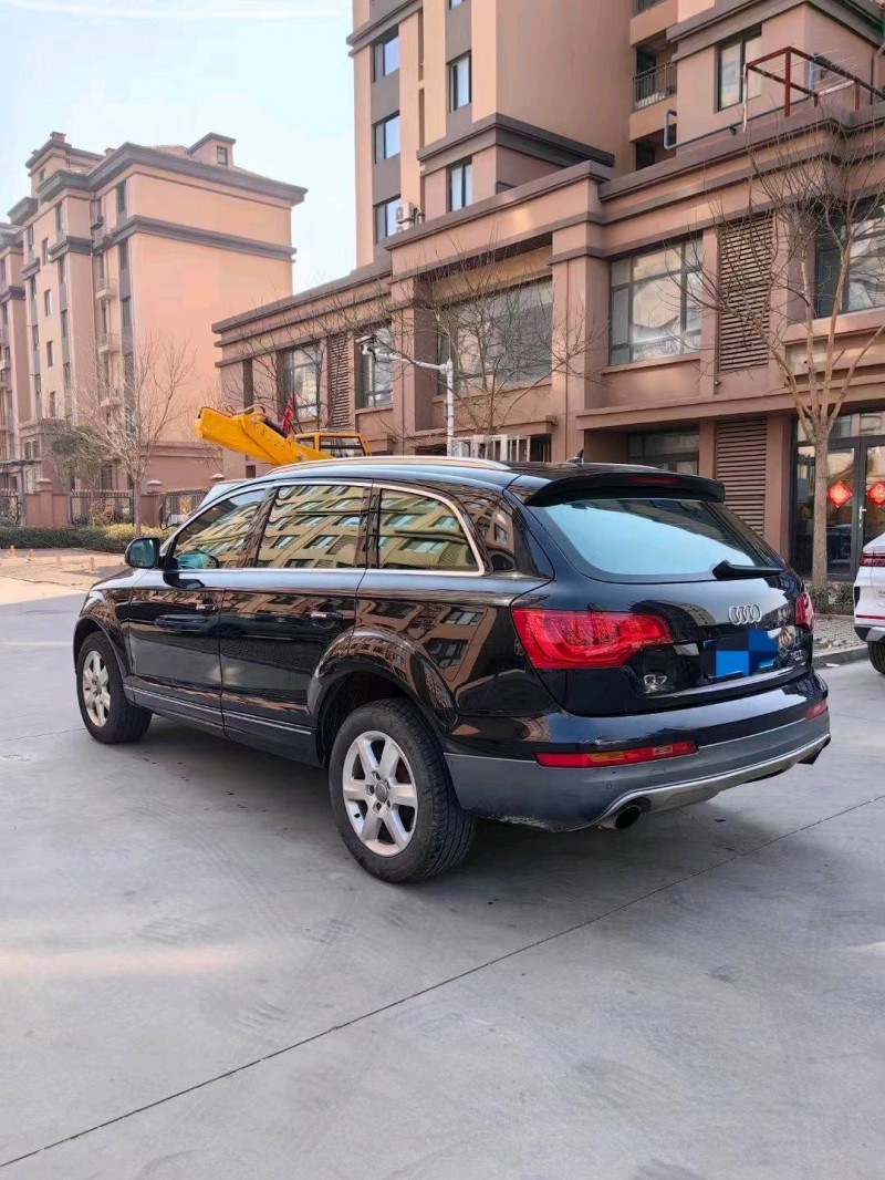 济南11年奥迪Q74
