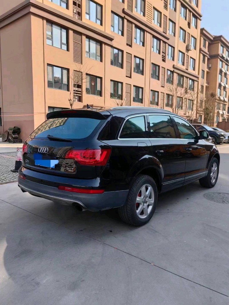 济南11年奥迪Q75