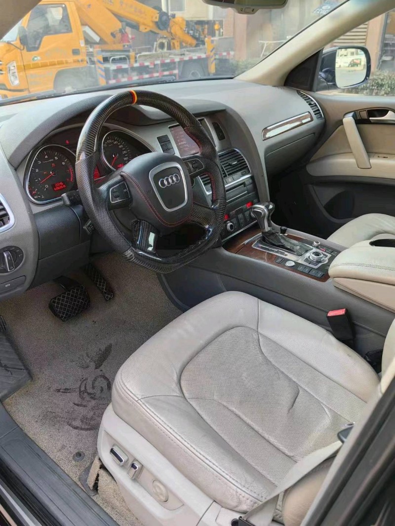 济南11年奥迪Q77