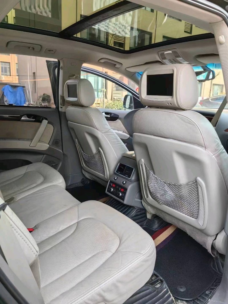 济南11年奥迪Q78