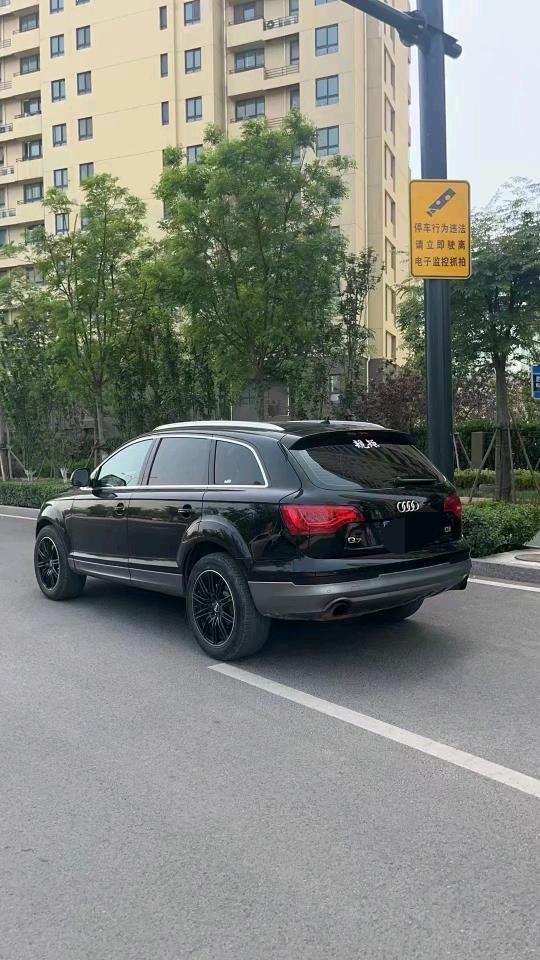 济南15年奥迪Q77