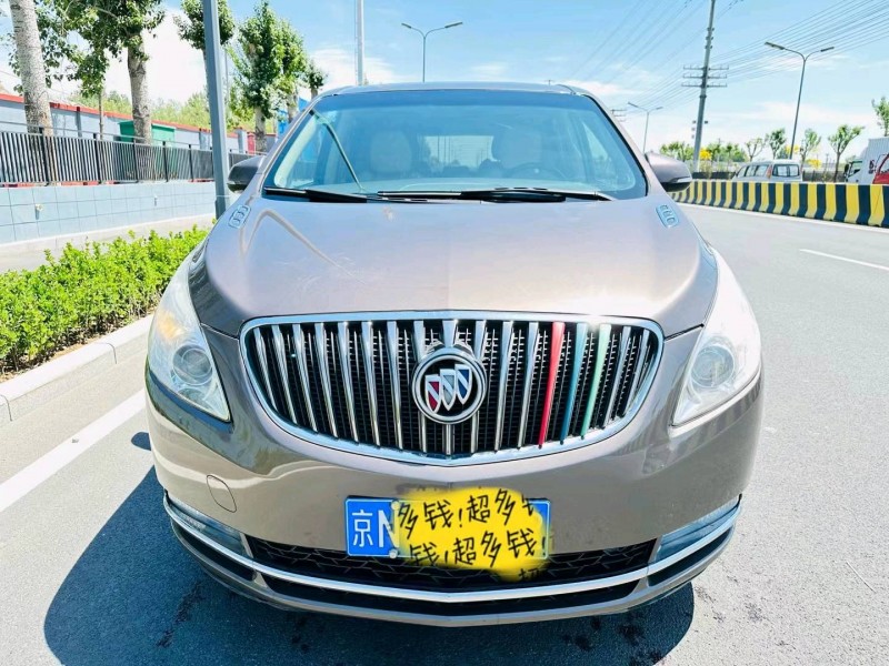 北京16年别克GL81