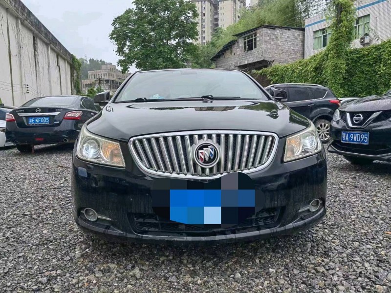 重庆10年别克君越1