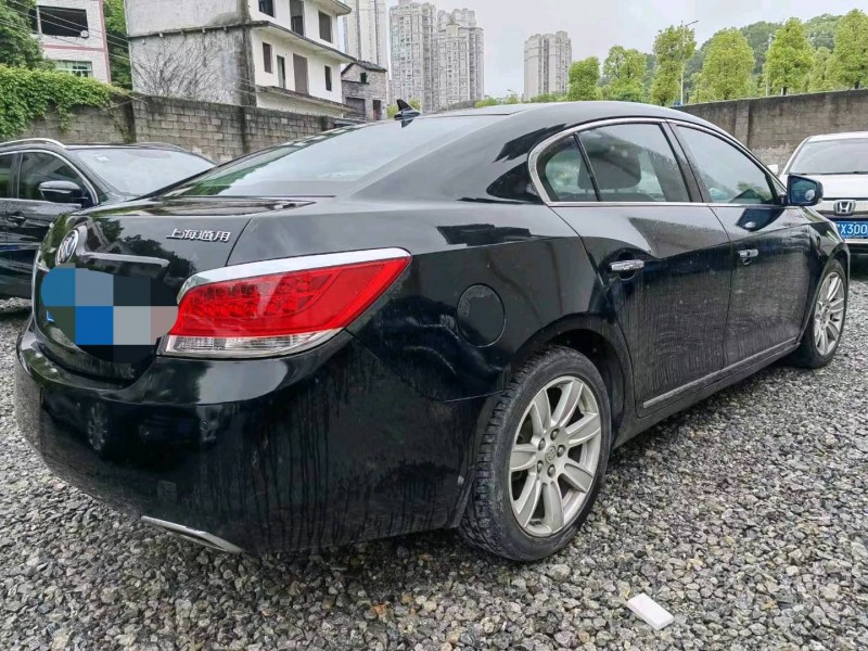 重庆10年别克君越4