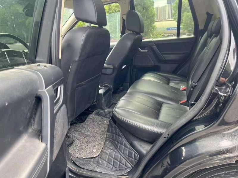 重庆13年路虎神行者6